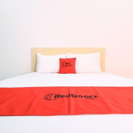Reddoorz Plus Near Lippo Plaza Jogjakarta Yogyakarta Buitenkant foto